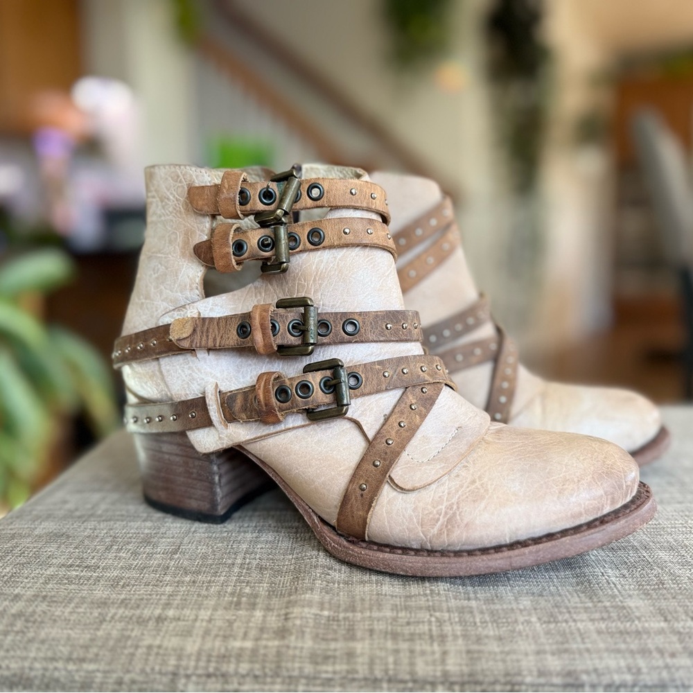 Caleb Freebird by Steven Booties size 9
